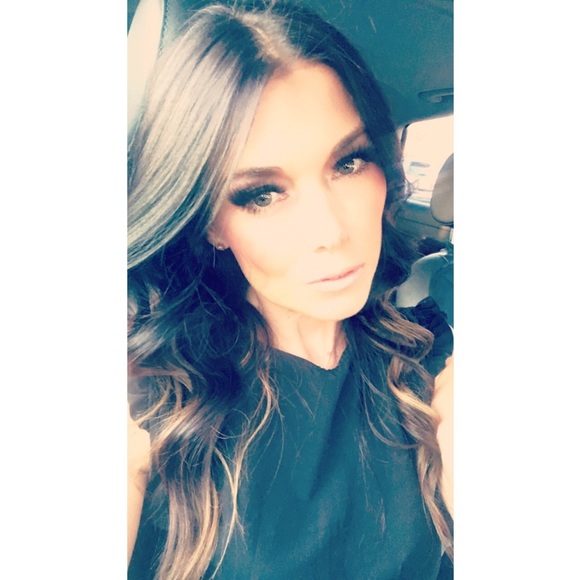 Meet your Posher, Crystal - Picture 2 of 5